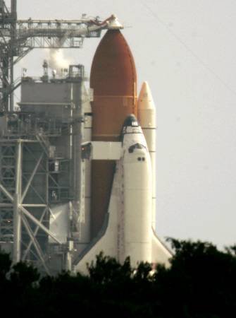 Report du lancement de la navette spatiale Discovery